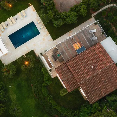 Giomoa 8, Emma Willa *