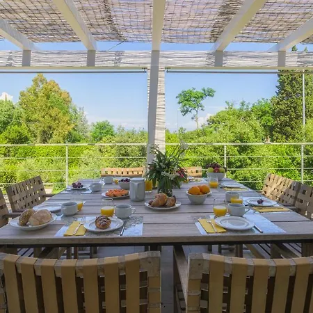 Villa Giomoa 8 *