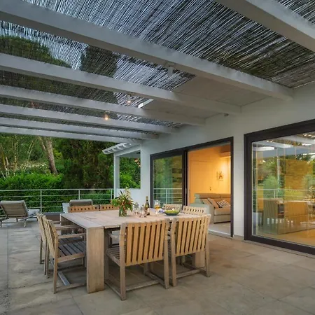 Giomoa 8, Emma 빌라 *