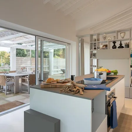 Giomoa 8, Emma * 카폴리베리