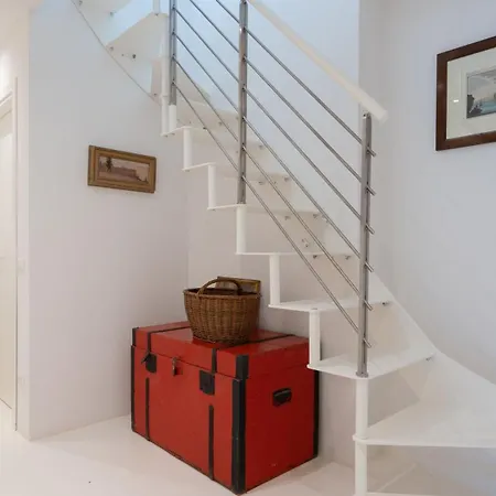 Giomoa 8, Emma 카폴리베리