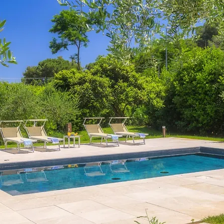 Giomoa 8, Emma * 카폴리베리