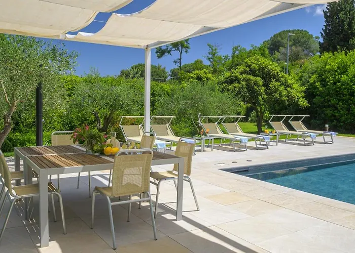 빌라 Giomoa 8, Emma 카폴리베리