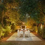 Villa Giomoa 8, Emma *